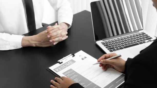 Emploi formel : 4,93 millions de salariés déclarés, mais 46,6% au SMIG