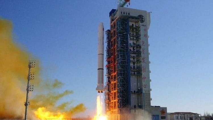 L’Algérie lance un nouveau satellite espion dans un contexte de course régionale à l'espace 