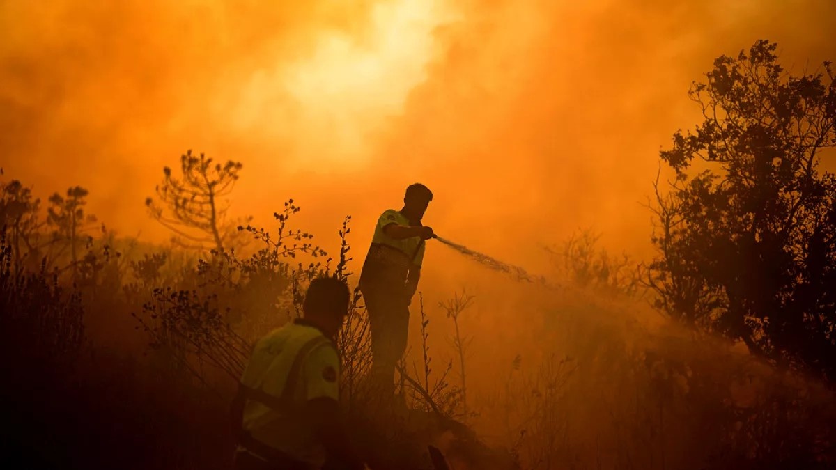 Chili : environ 20.000 personnes évacuées après des incendies, l’état de catastrophe décrété