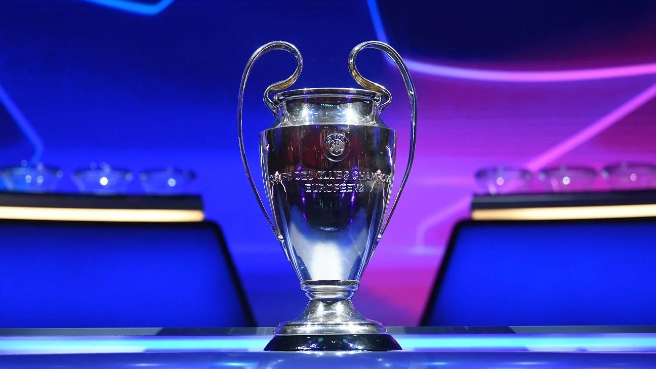 Ligue des champions : Arsenal qualifié, PSG et City surpris