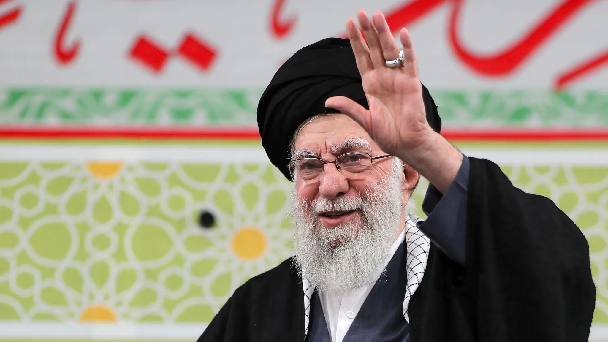 Frappes sur l’Iran : le guide suprême Khamenei et le président iranien visés