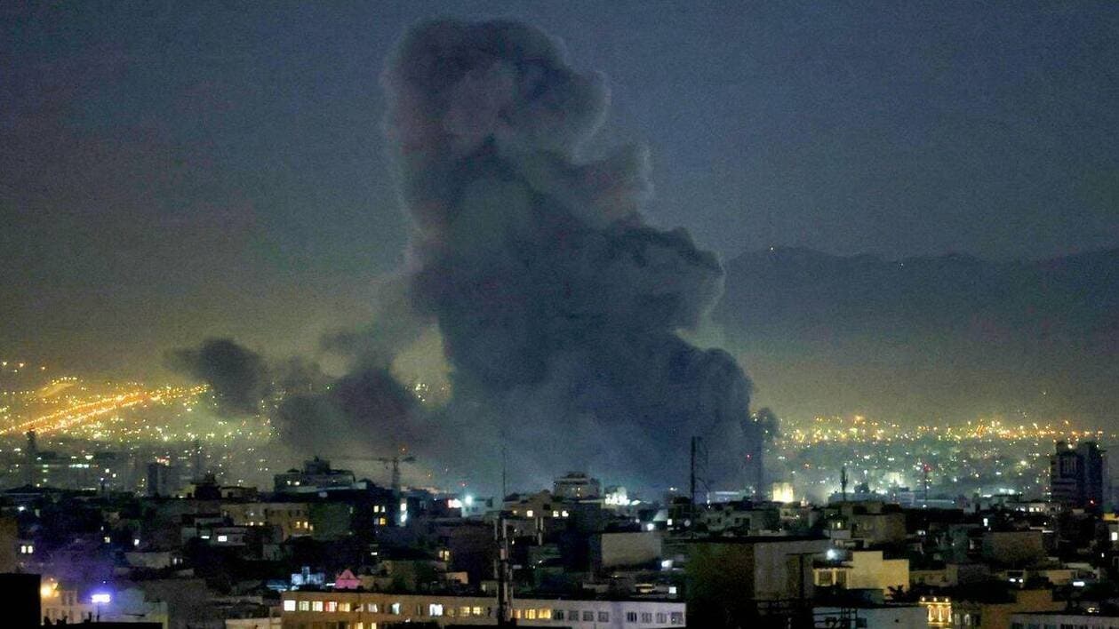 Moyen-Orient : Frappes israélo-américaines contre l'Iran qui riposte par des frappes de représailles