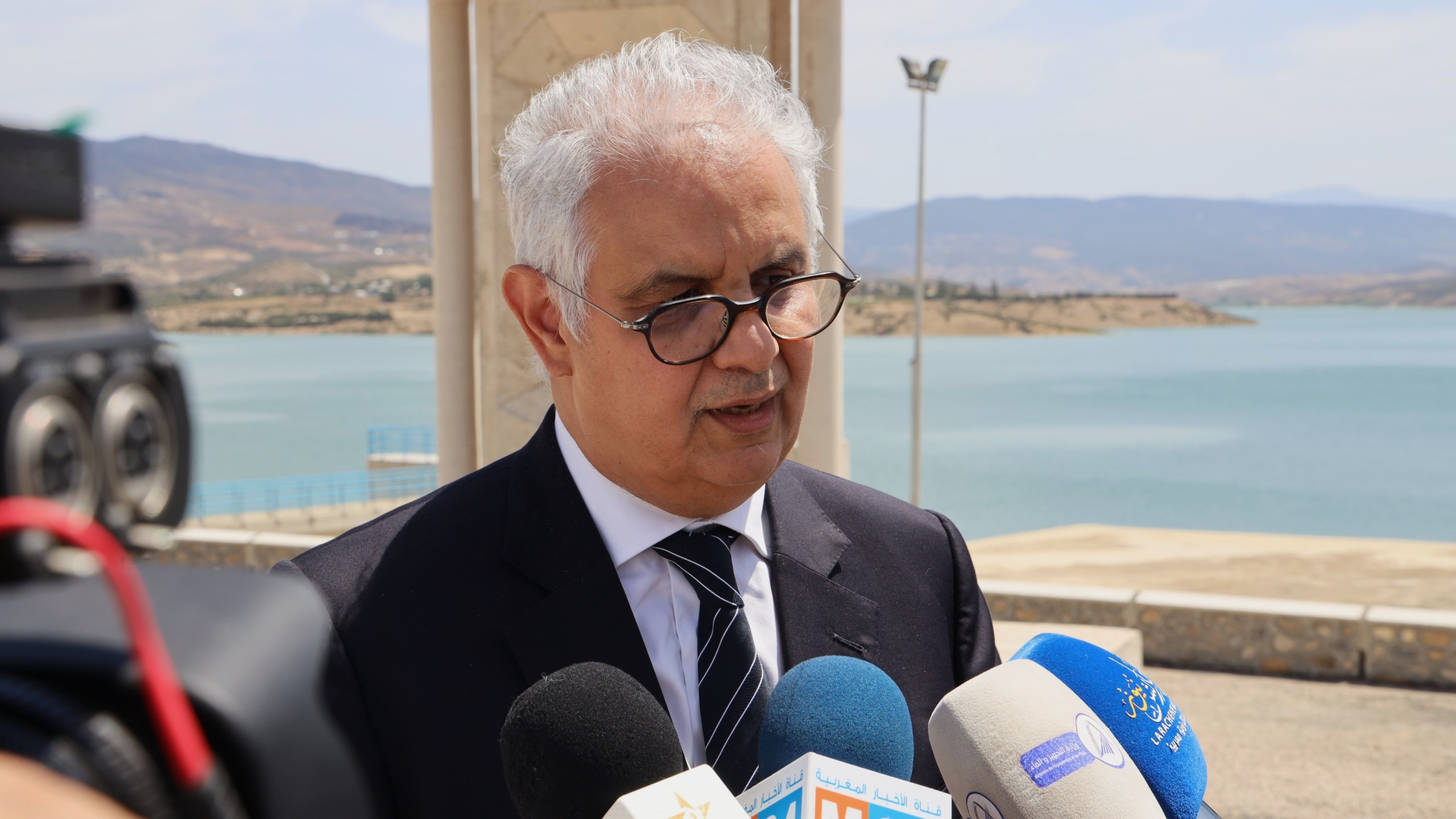 Baraka lance des projets routiers majeurs et signe 882 MDH de conventions pour désenclaver la province de Khénifra