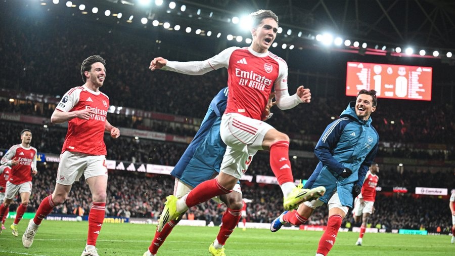 J30 Premier League : Arsenal creuse l’écart, City freiné