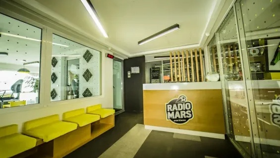 La HACA suspend provisoirement une émission de Radio Mars suite à des propos injurieux contre Brahim Diaz 