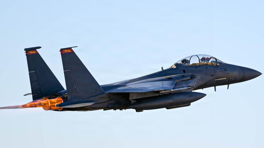 Un avion de combat américain F-15 abattu en Iran