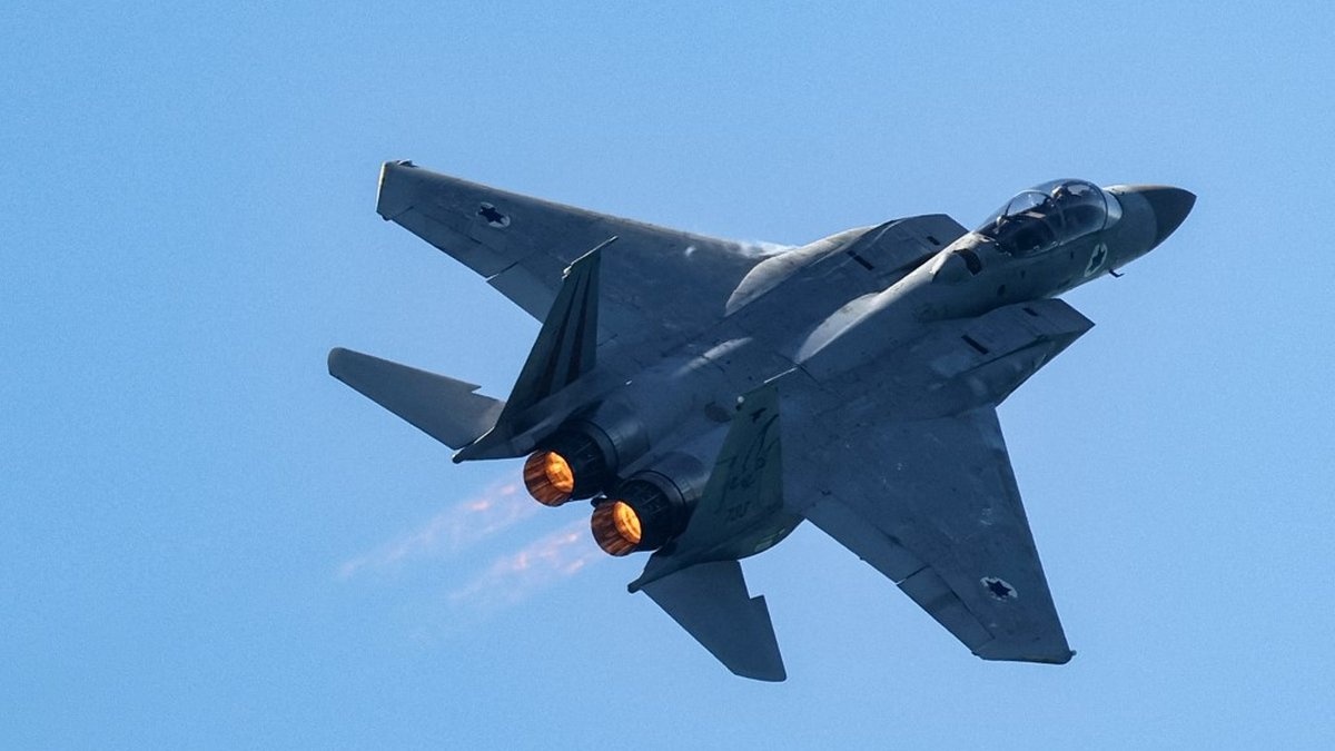 Les États-Unis exfiltrent leur pilote  porté disparu en Iran 