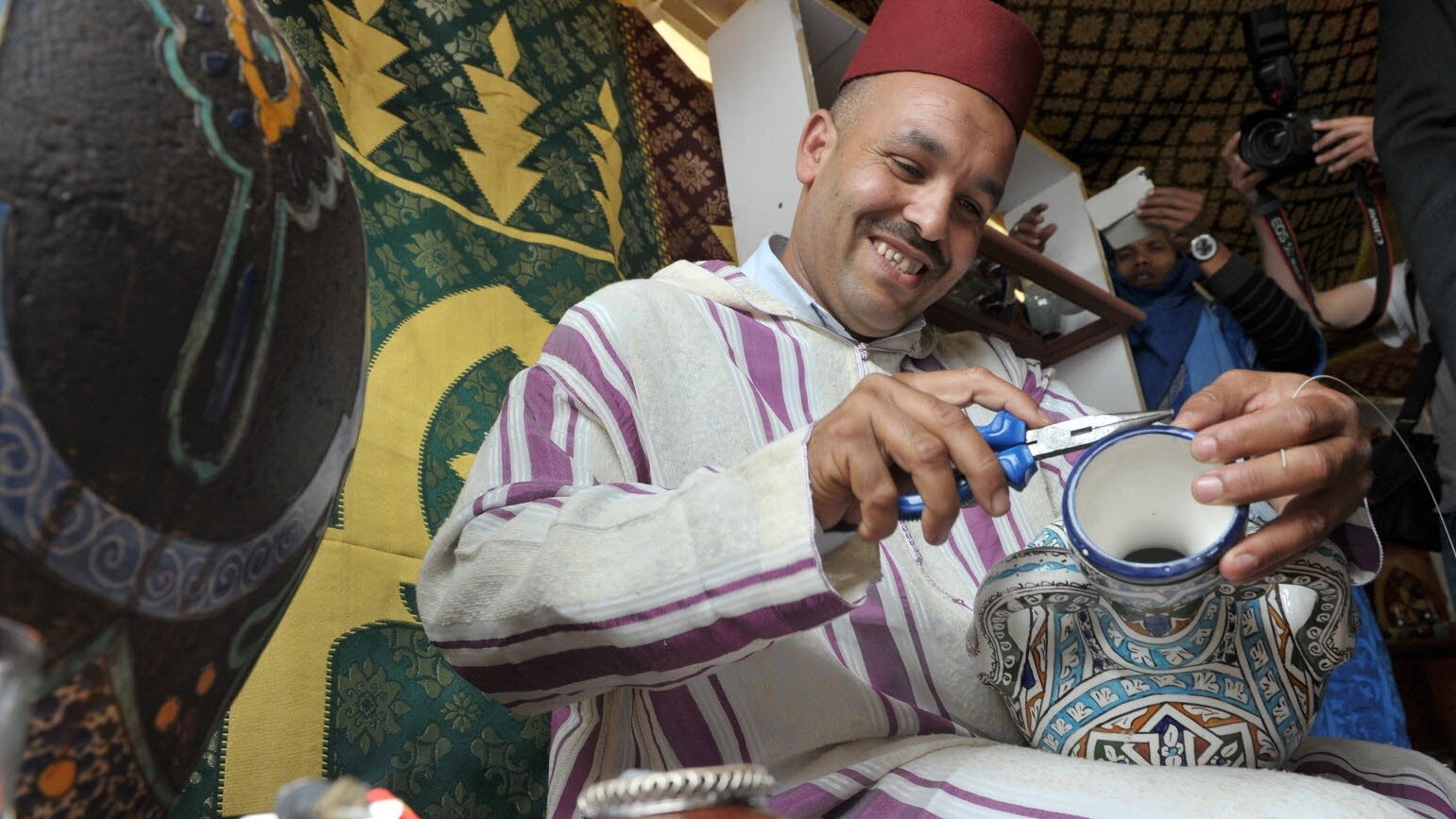 "Pour un artisan instruit" : lancement d’un programme intégré d’alphabétisation fonctionnelle dans le secteur de l’artisanat