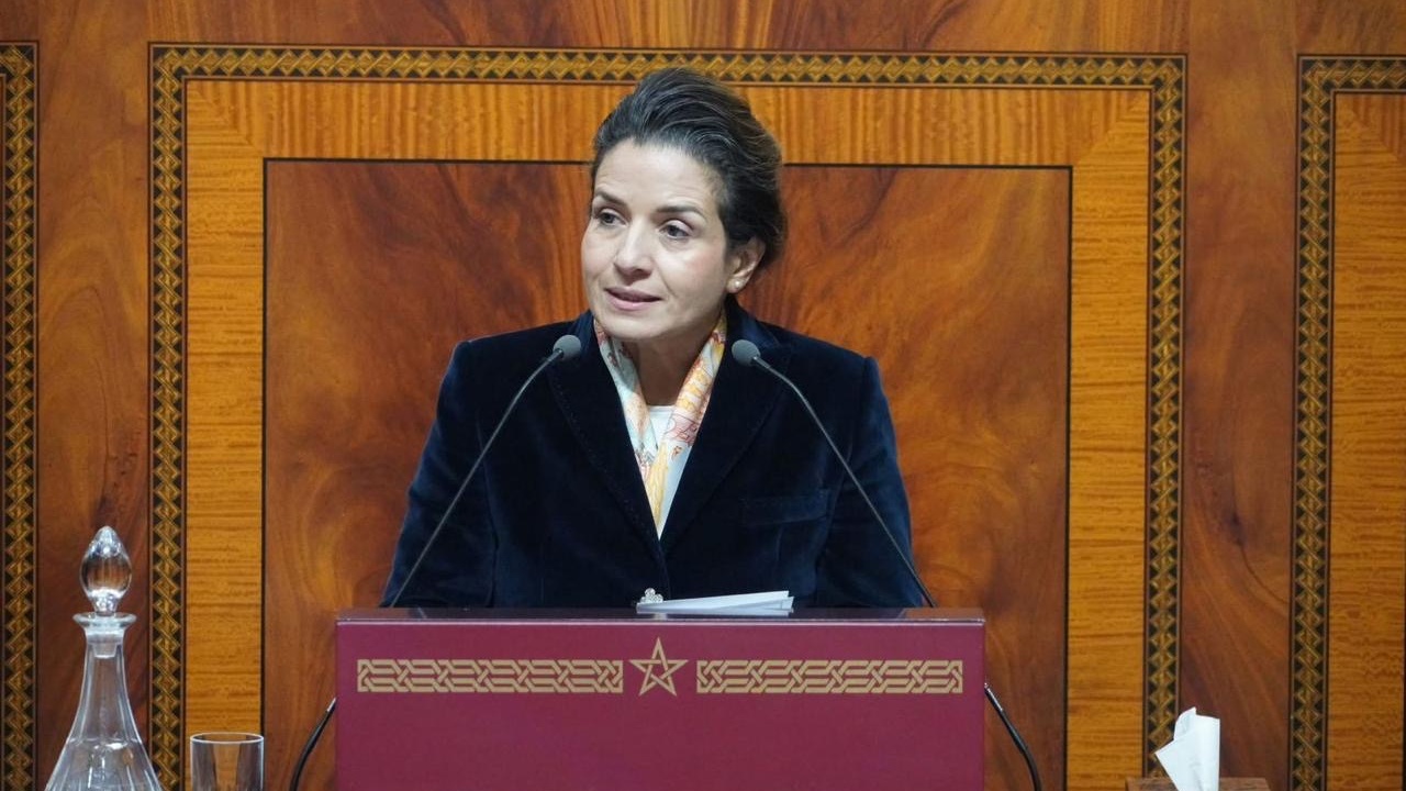 GMT+1 : Impact quasi nul sur l'économie d'énergie pendant l'hiver selon Leila Benali