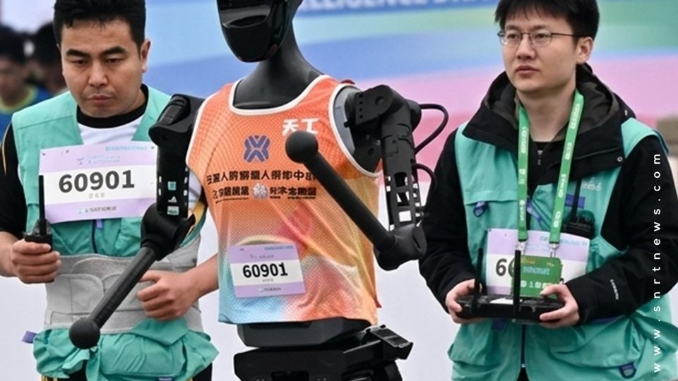 Robotique et Sport: Pékin accueille un semi-marathon inédit dédié aux robots humanoïdes