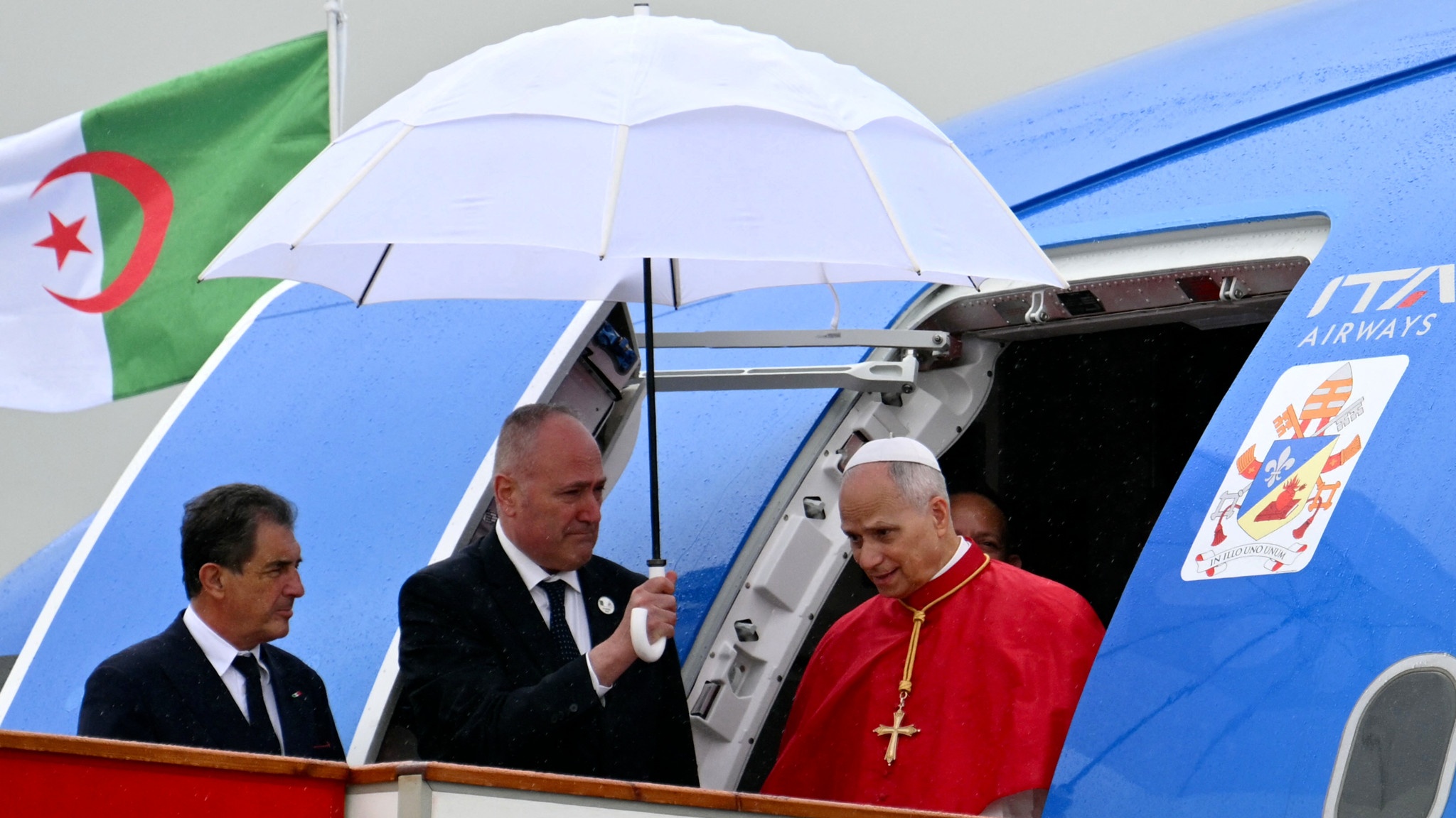 Algérie :  La visite du pape Léon XIV, entre leçon morale et révélateur politique