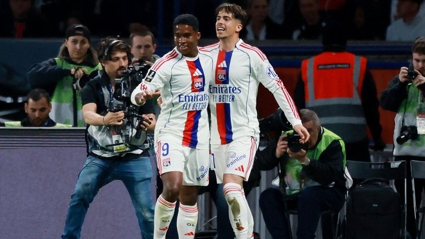 J30 Ligue 1 : Lyon fait chuter le PSG et relance le suspense