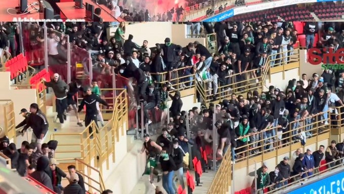 Hooliganisme : 136 interpellations après le classico FAR – Raja !!!???