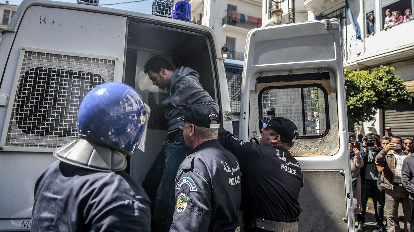 Algérie : la police d'Oran annonce l'arrestation de 67 Marocains