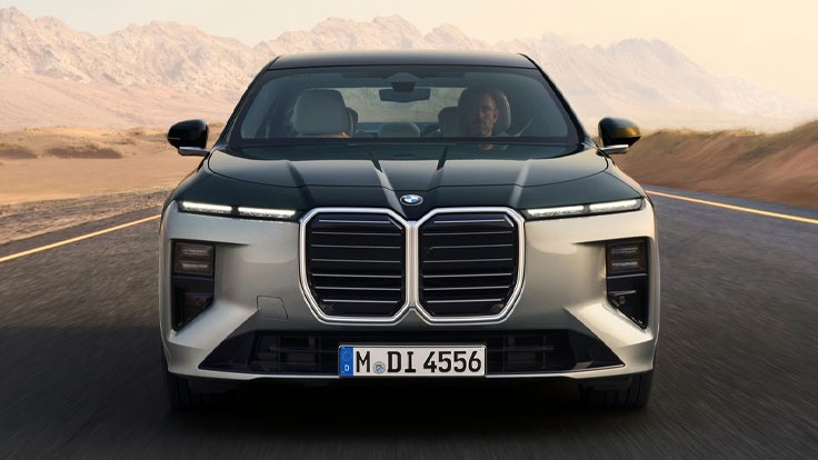 Berline électrique: BMW Série 7 restylée, le vaisseau amiral se réinvente
