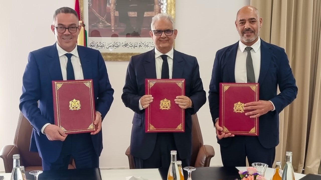 Autoroutes : signature d’un nouveau contrat de concession entre l’État et l’ADM