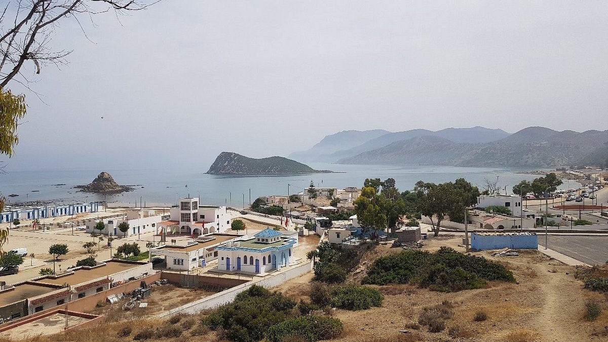 Cala Iris (Al Hoceïma) : Un littoral encore paisible avant la haute saison