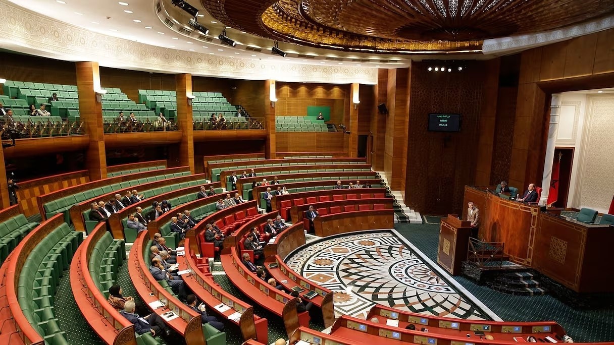 Régionalisation avancée : la Chambre des Conseillers appelle à clarifier les compétences et à renforcer la justice spatiale