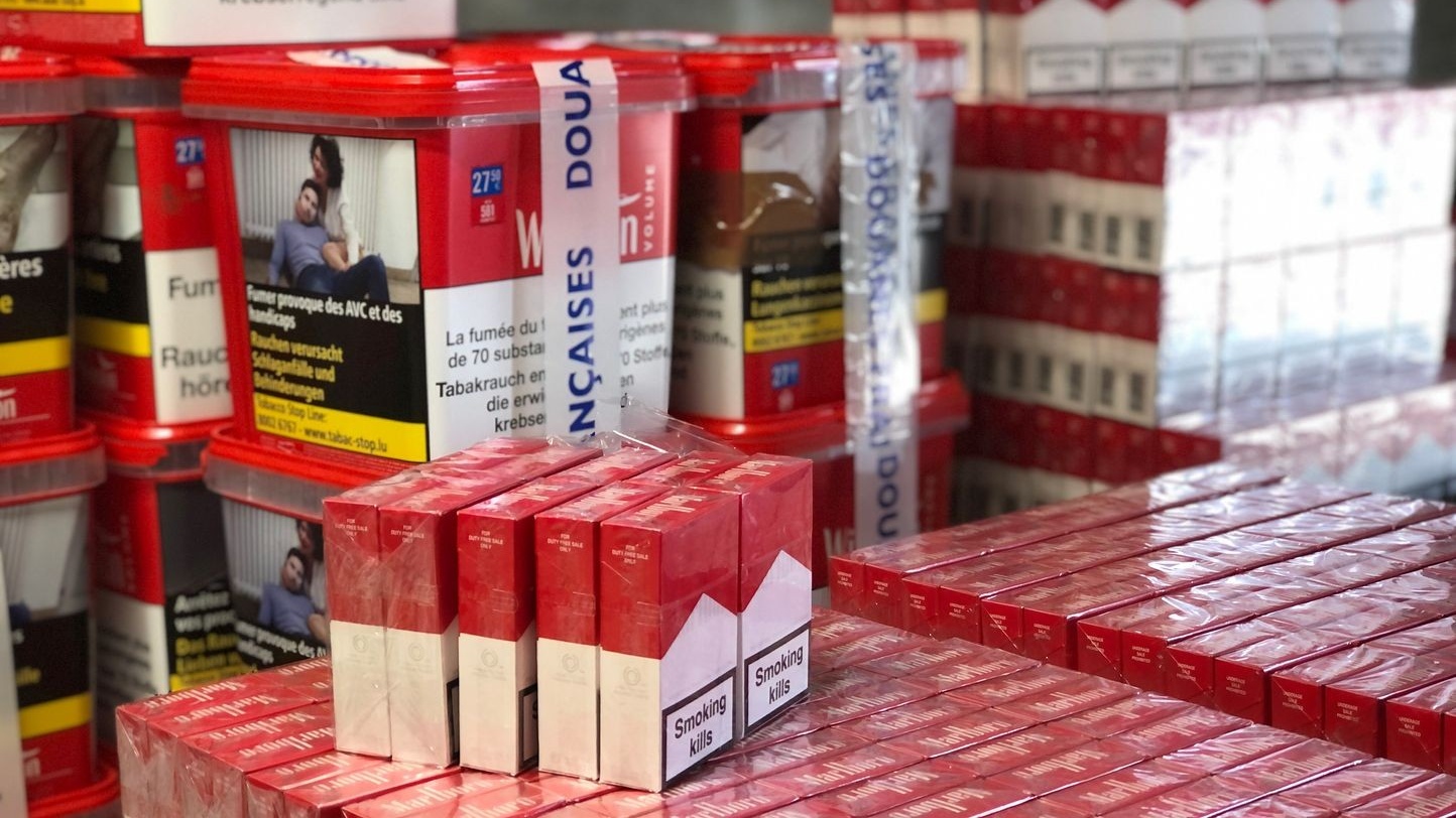 Contrebande : les saisies de cigarettes bondissent de 231% en 2025