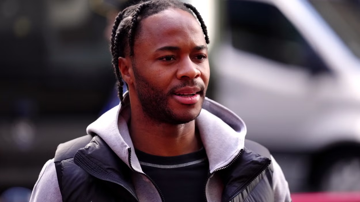 Faits divers : Raheem Sterling arrêté pour conduite dangereuse et possession de stupéfiants 