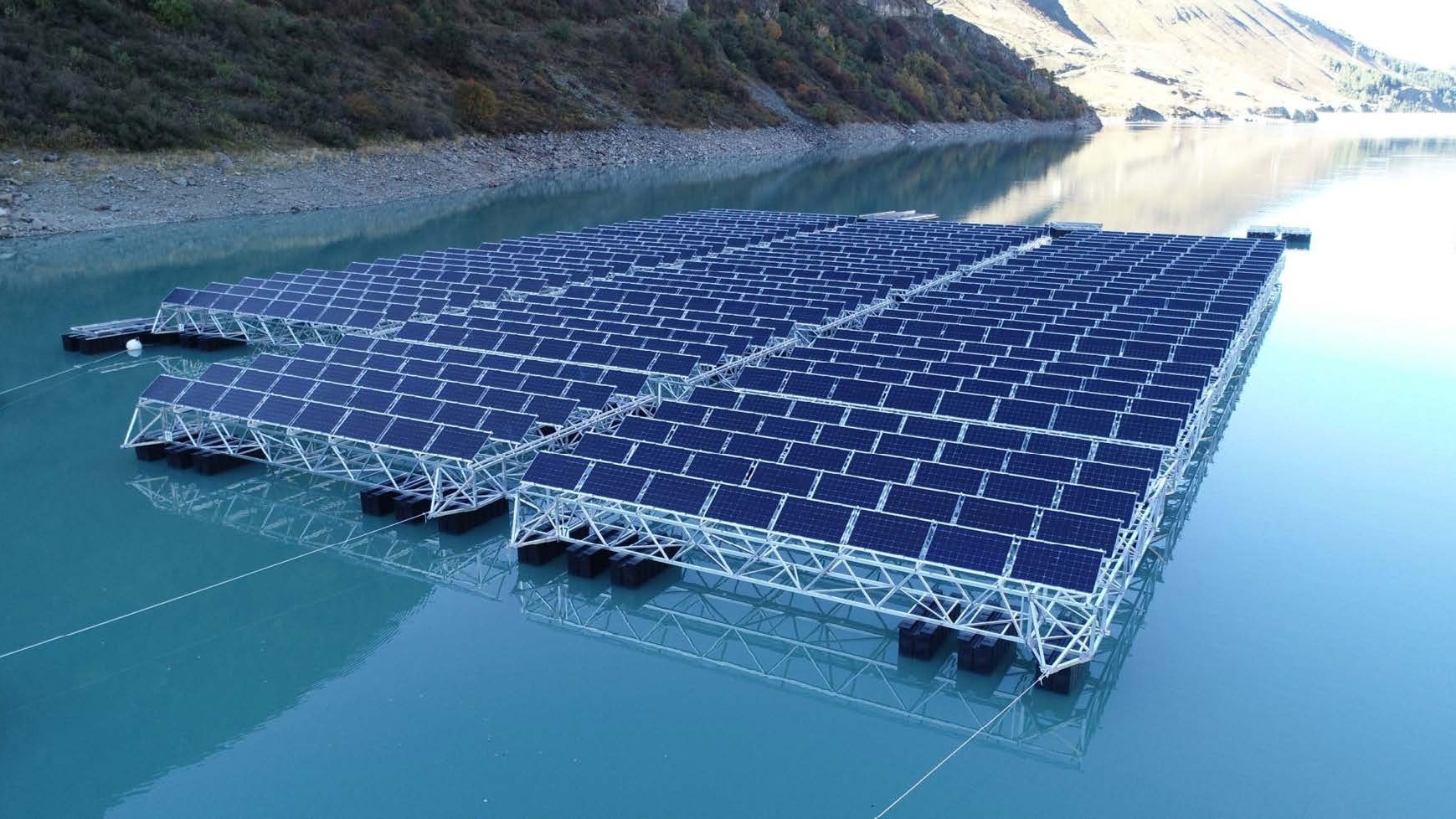 Solaire sur les barrages : Une technologie qui pourrait à la fois produire de l'énergie et sauver l'eau !