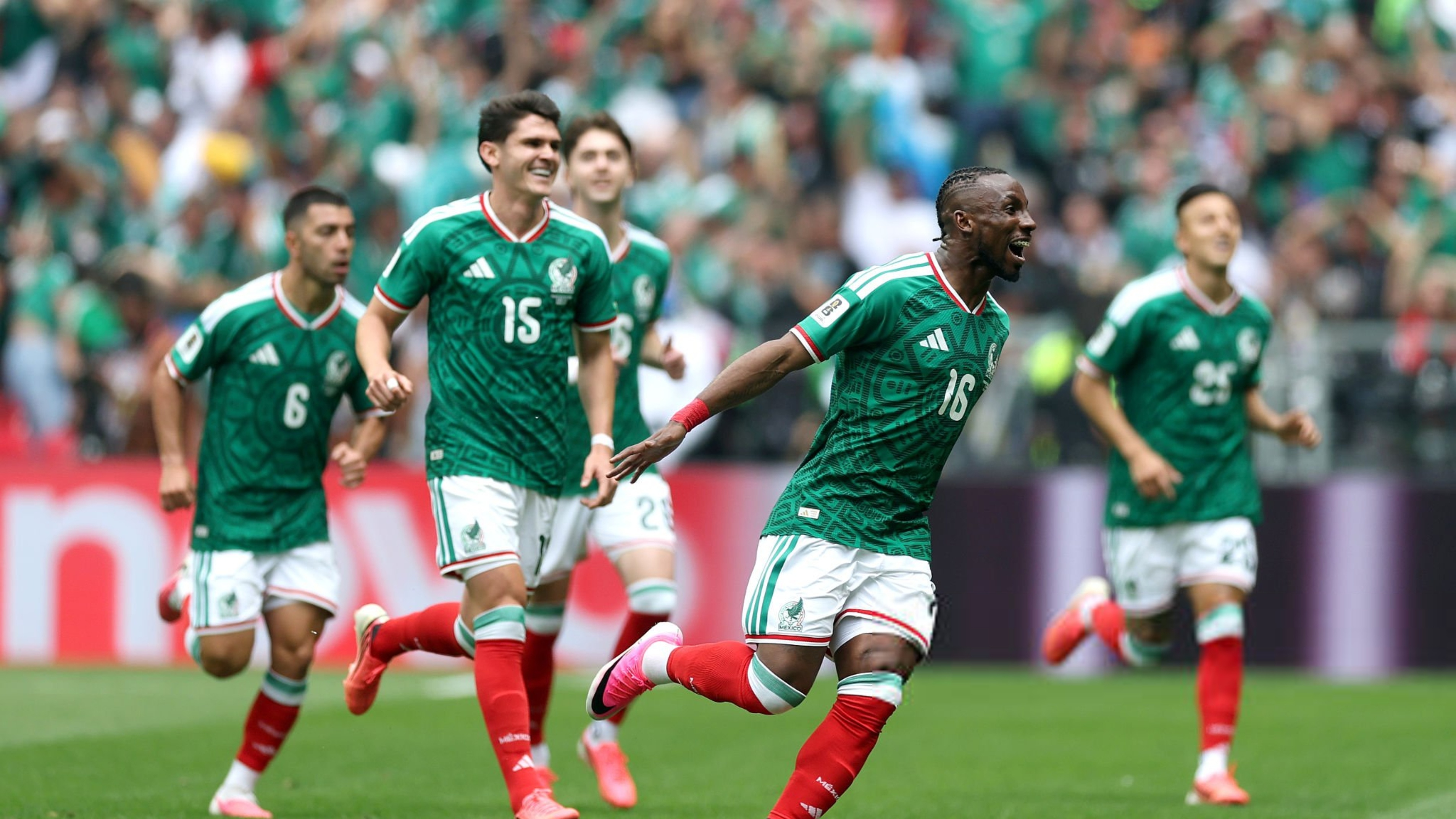 CDM26 : Le Mexique mène à la pause