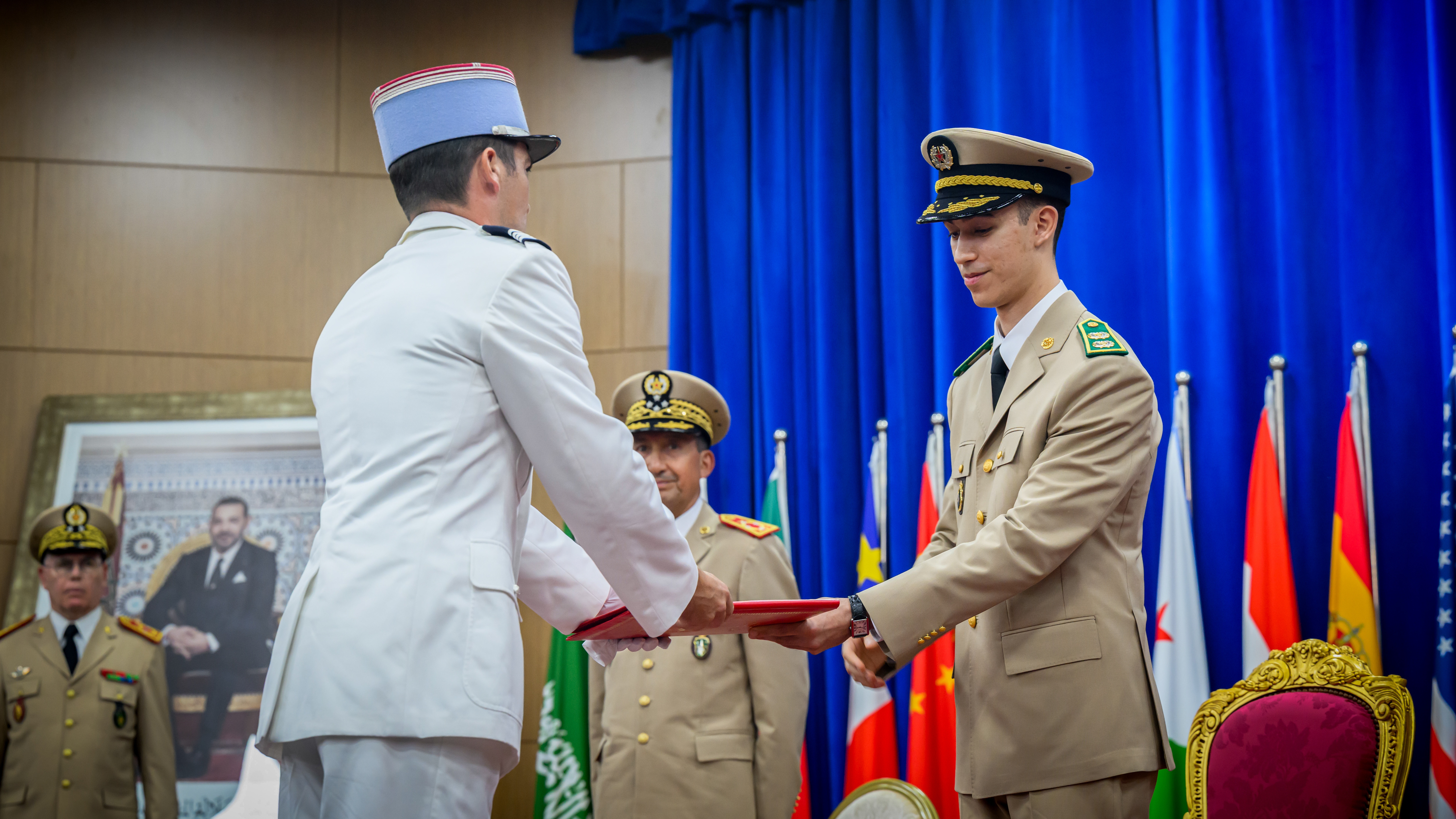 SAR le Prince Héritier Moulay El Hassan préside la cérémonie de sortie des promotions du Cours Etat-Major