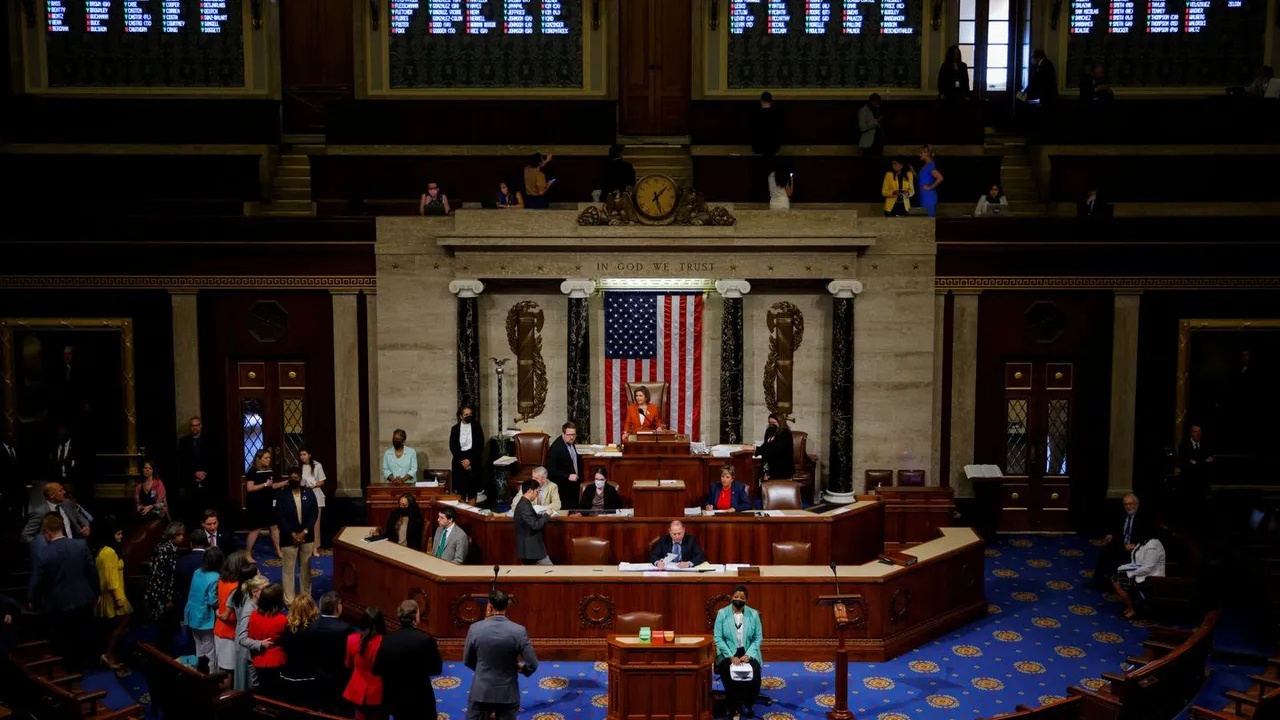 Iran-USA :  Le Sénat adopte une résolution exigeant la fin des hostilités 