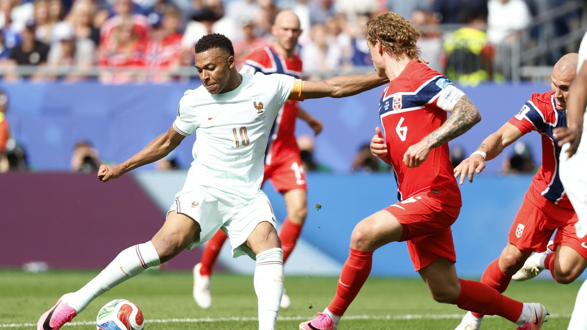 CdM 2026 : la France termine 1ère grâce à son succès contre la Norvège