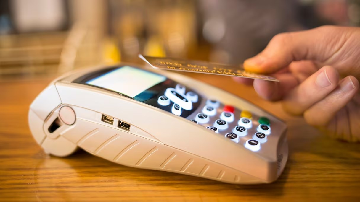 Paiement électronique : BAM réduit les frais d'interchange à 0,5% et fixe 0,15% pour les services e-Gov