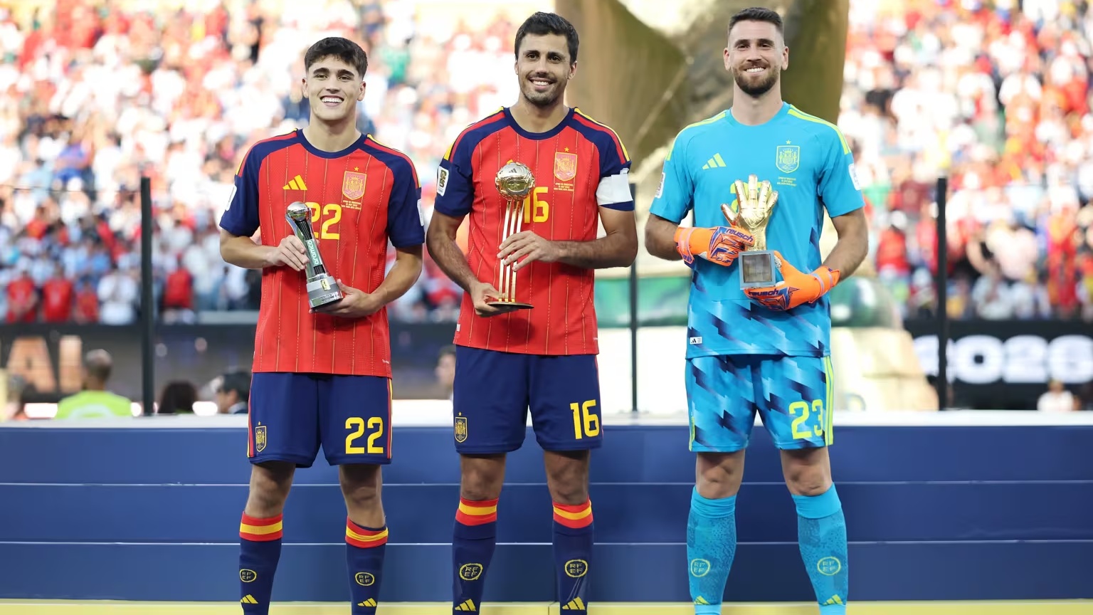 CdM 2026 : Rodri couronné, Messi Bellingham, Simón, Cubarsí et Mbappé brillent