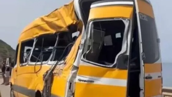 Tétouan : Un bulldozer percute un minibus faisant deux morts et 25 blessés