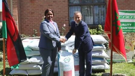 Le Maroc fait don de 500 tonnes d'engrais au Malawi pour soutenir les petits exploitants agricoles vulnérables