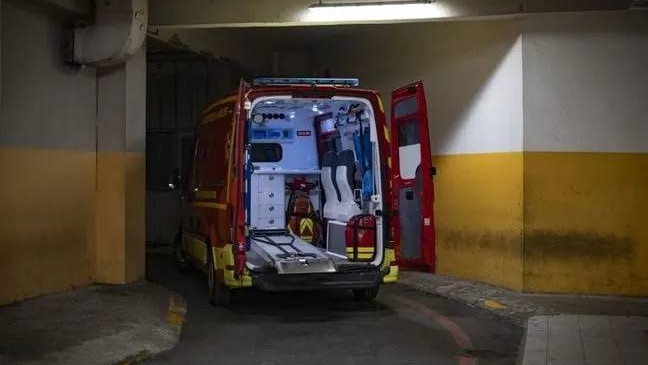 Une mère de famille s'immole en pleine rue en France 