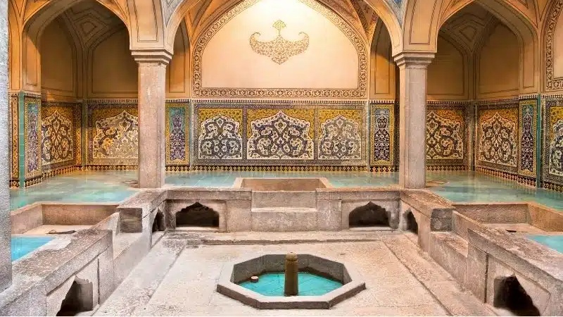 Rétro-verso: Le bain de la mariée ou l'Histoire au fil de l'eau