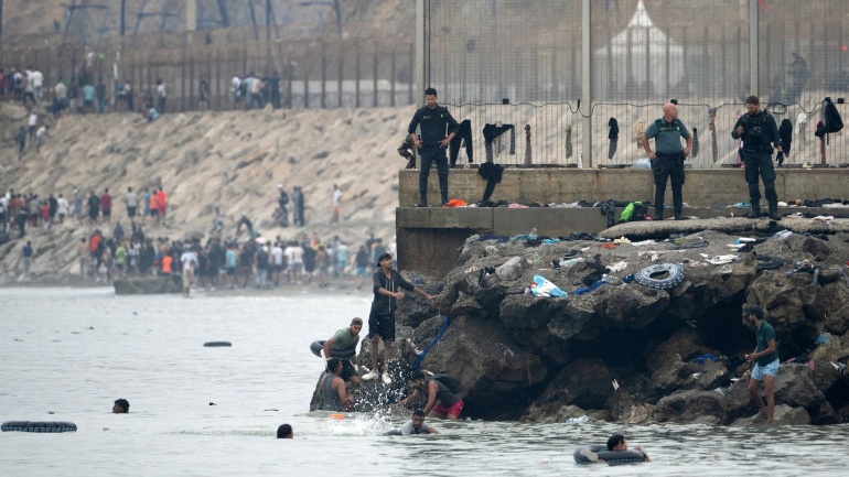 Sebta : Le Maroc a prévenu l’Espagne des jours avant l'afflux 