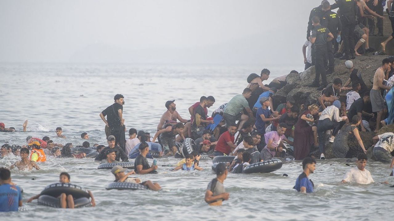 Sebta : le nombre des traversées s'élèverait à 80 000 selon l'Espagne 