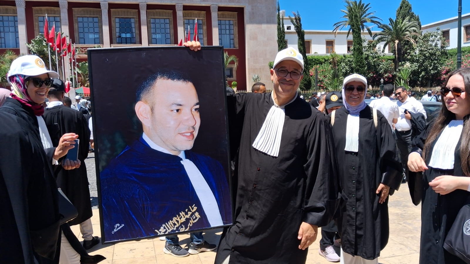 Les avocats poursuivent les grèves après l'entrée en vigueur de la réforme de la profession 