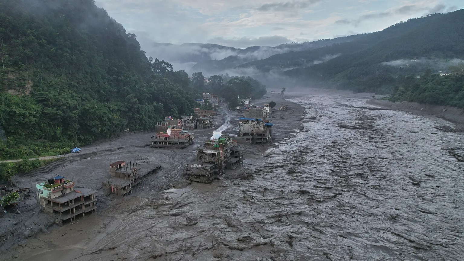 919 morts suite aux inondations sino-népalaises