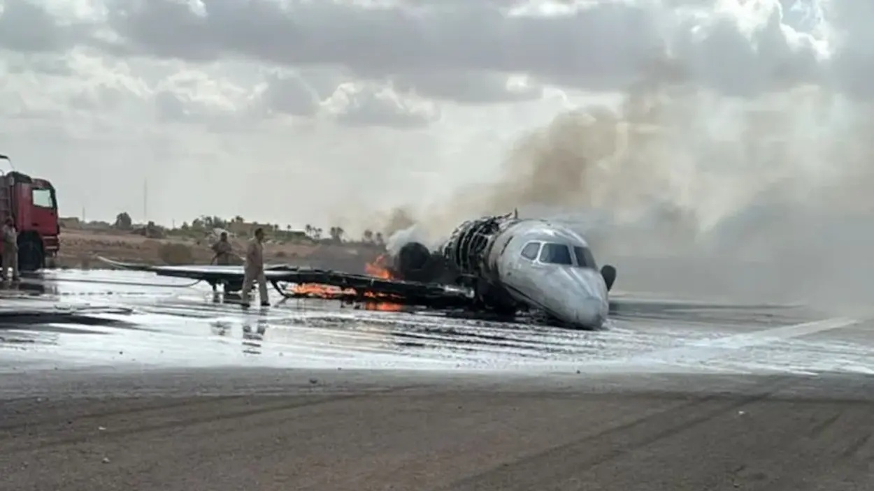 Un avion privé prend feu à Misrata 