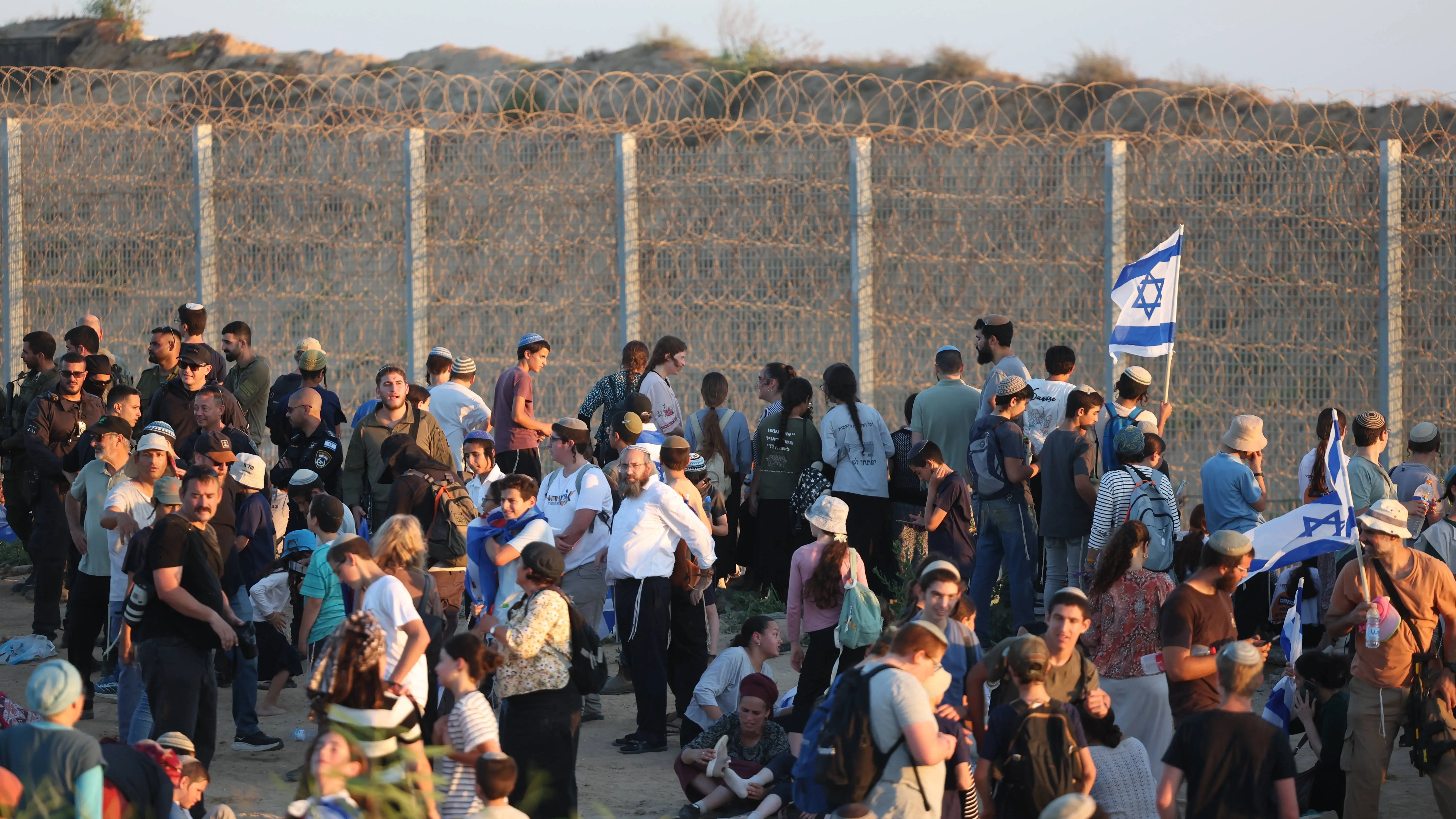 Palestine : Vers l’exécution de prisonniers et le rétablissement des colonies à Gaza