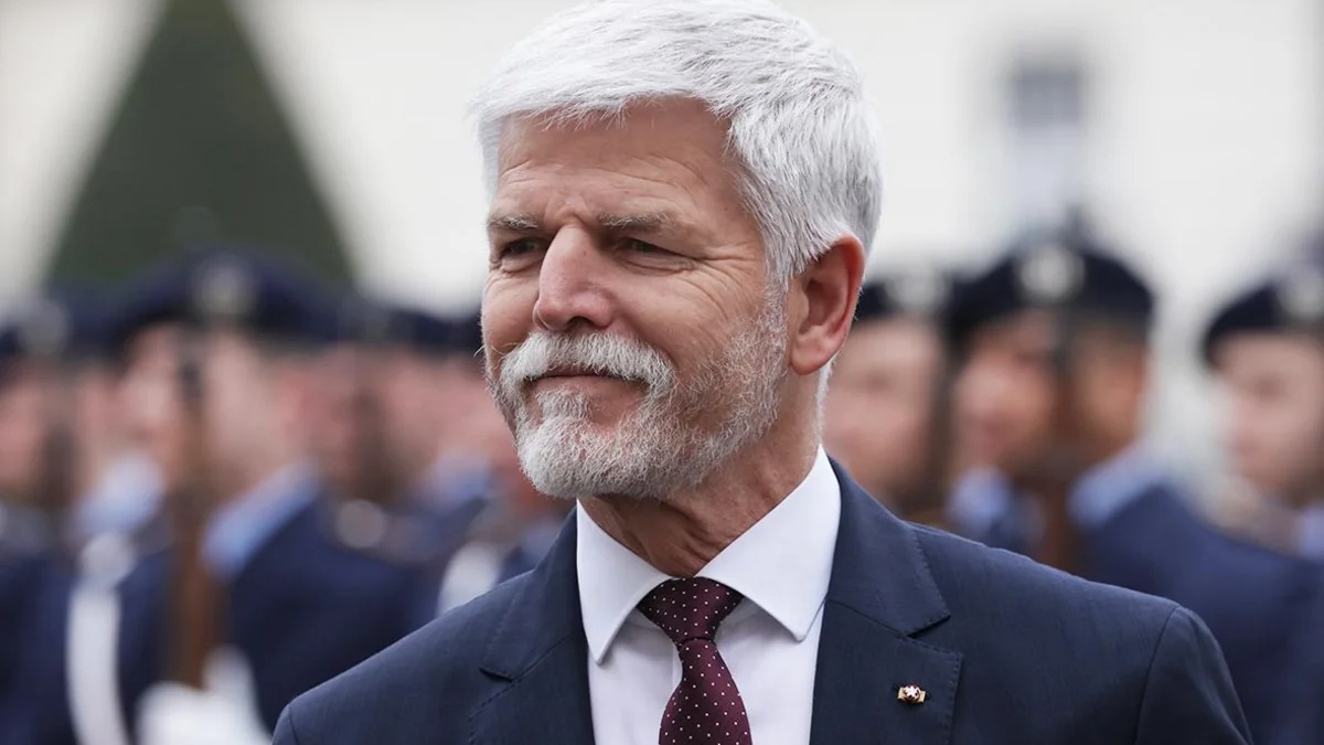 Le président tchèque Petr Pavel interrompt son séjour au Maroc pour participer aux élections