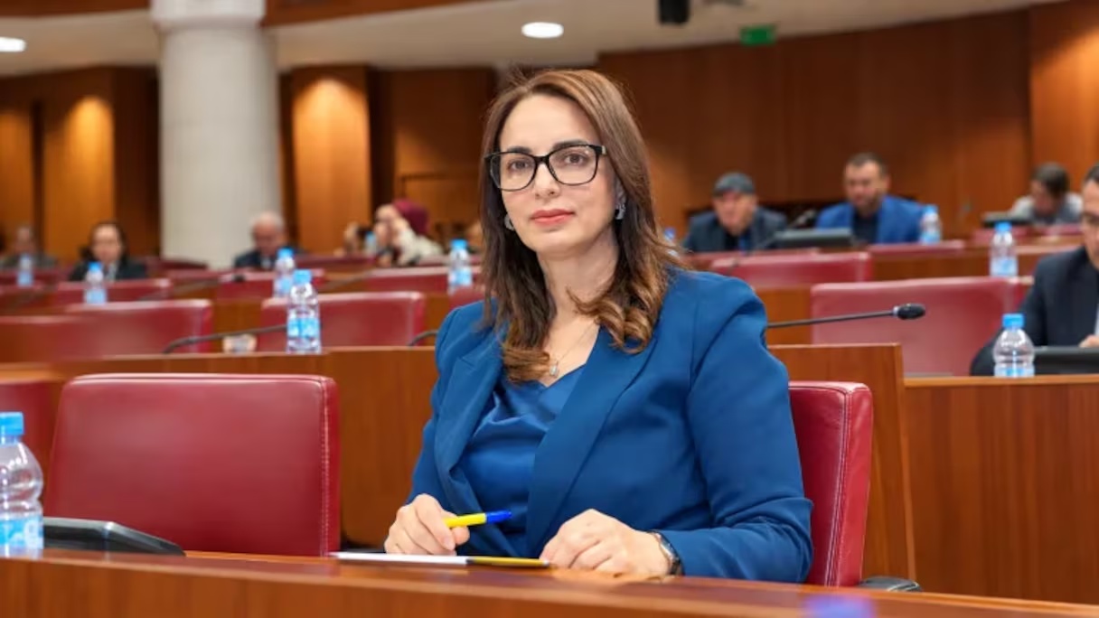 SM le Roi Mohammed VI approuve le départ de Madiha Khayr