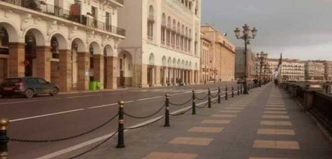 Covid-19: Confinement partiel en Algérie, total en Tunisie