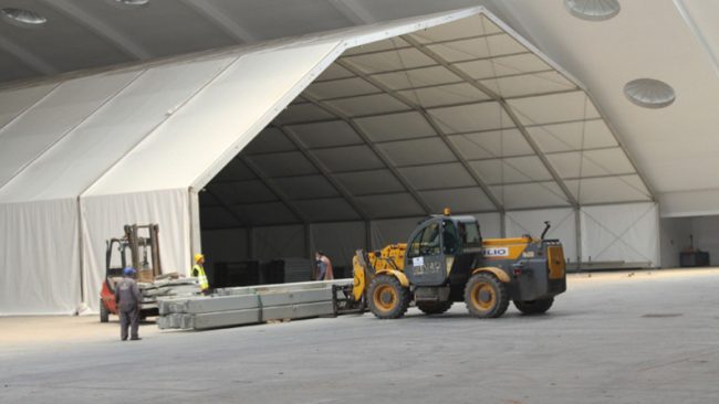Hôpital de campagne de la foire de Casablanca: Les travaux continuent contre vents et polémiques