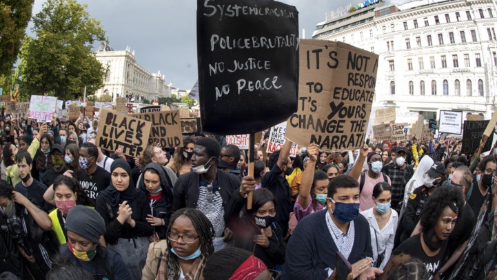 Mort de Floyd: La rue ne veut pas se calmer, la police non plus