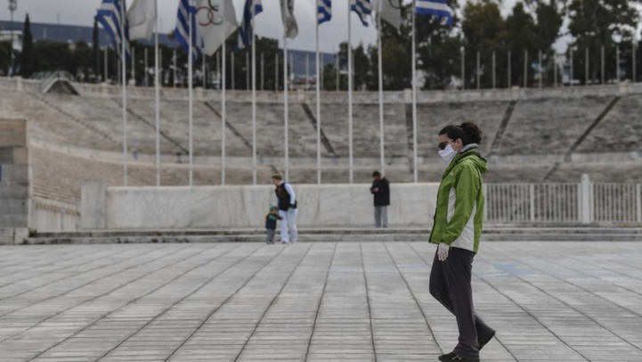 La Grèce annonce un confinement partiel à partir de mardi