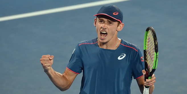 Tennis : De Minaur et Hurkacz...démarrent bien la saison