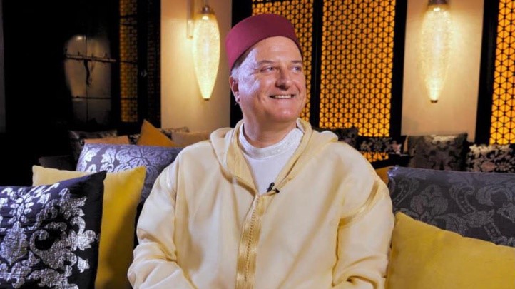 David Govrin, fier de porter la Djellaba marocaine