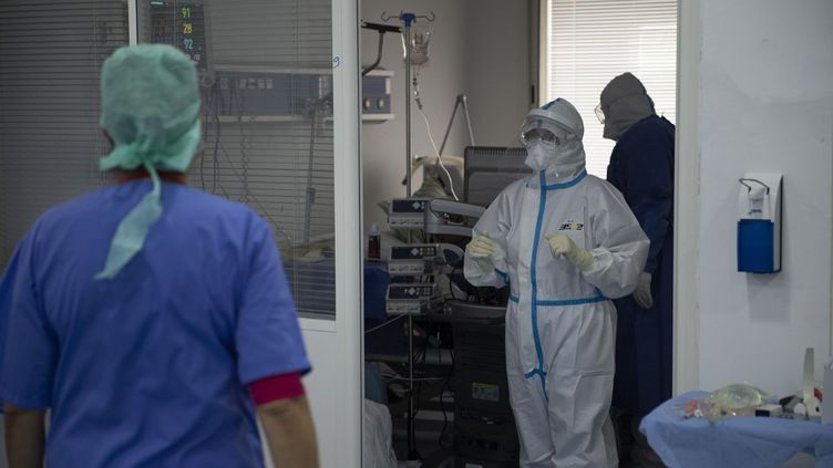 Compteur coronavirus : 600 nouveaux cas, 4.655.​007 personnes vaccinées